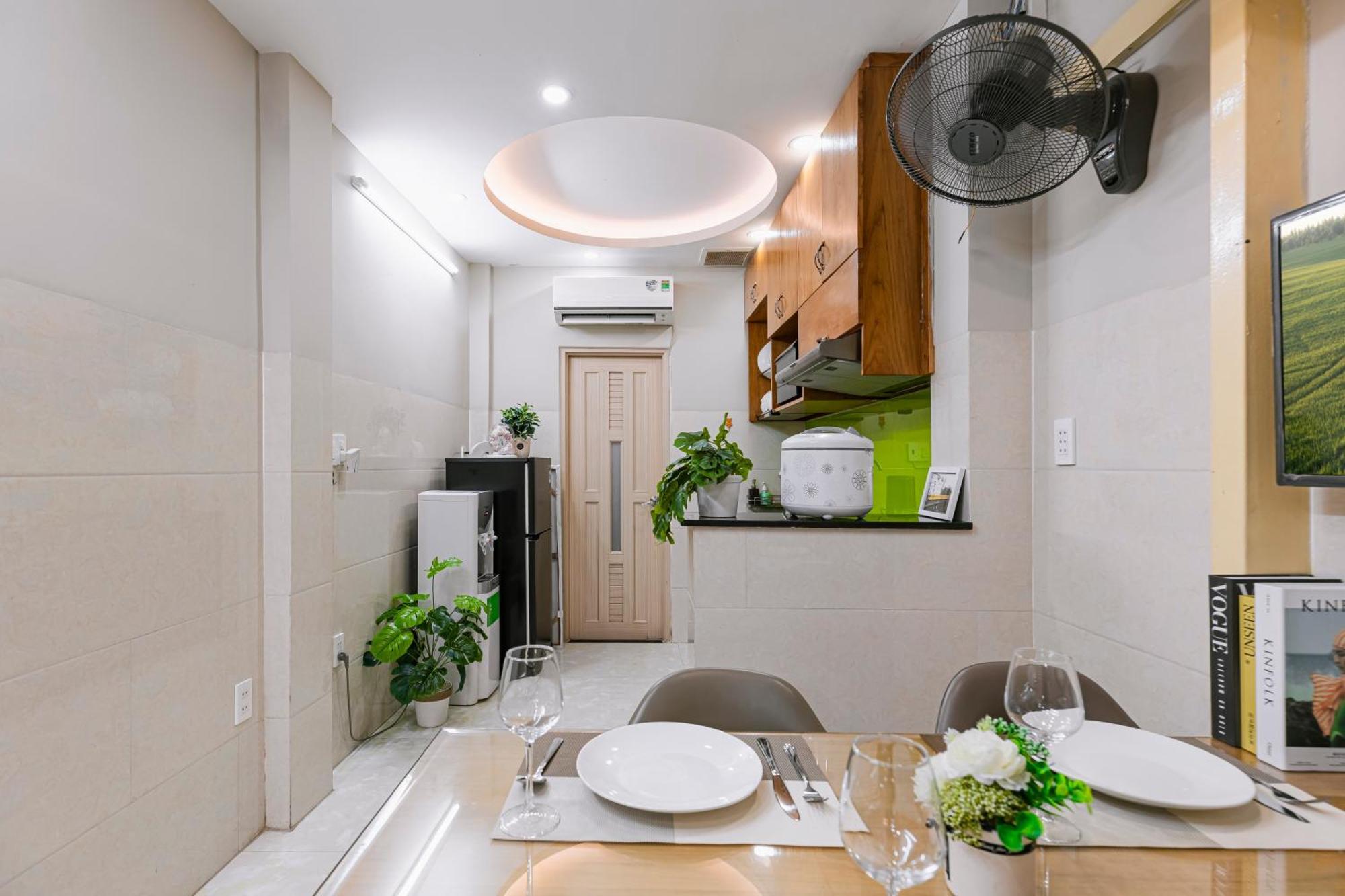 Khách sạn hẻo lánh District 1 Hidden Studio Treasure TP. Hồ Chí Minh